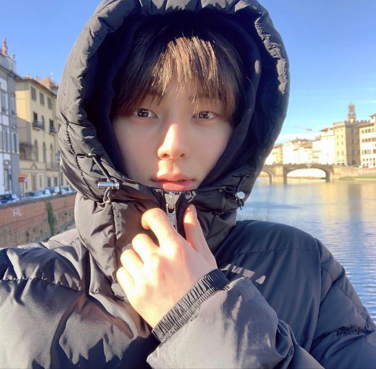 ㅤ
ㅤ 
             :3 .

ㅤ