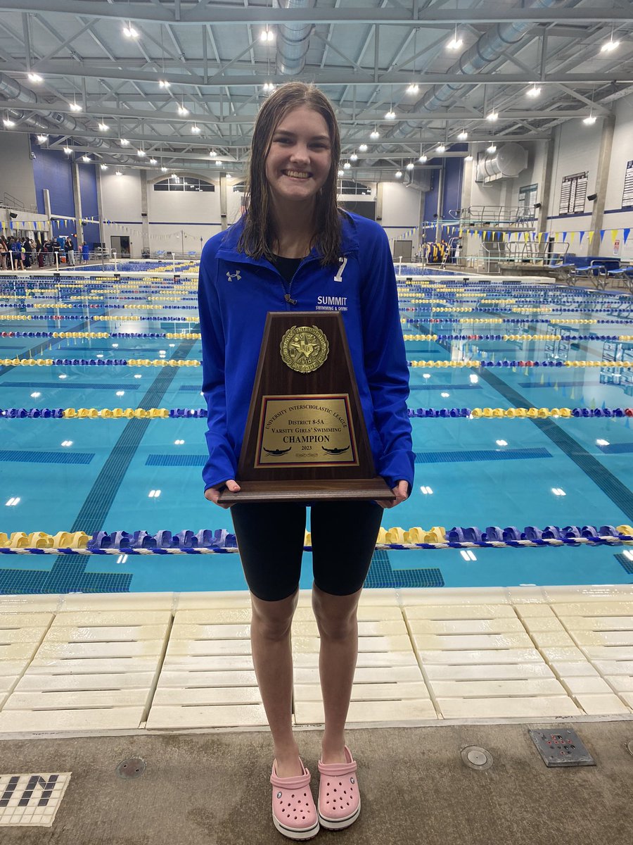 coachmutt's tweet photo. 🥇 Congratulations to the Summit HS Girls Swim Team for winning District 8-5A tonight. 🥇

🏆The first ever Girls District Championship in school history!🏆

Super proud of my swimmer - Emma Lynn

🥇 - on 2 championship relays
🥉 - 100 backstroke
4th in 50 freestyle https://t.co/lIQ2TRWV8e