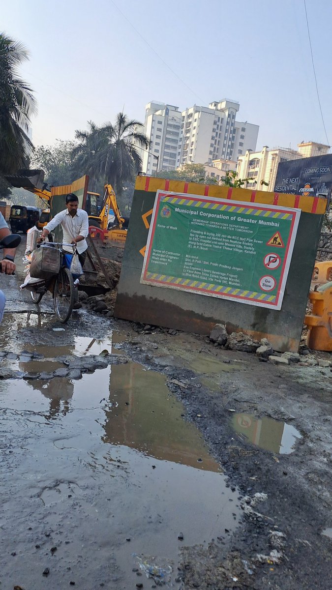 TVCFMumbai's tweet photo. Why peace-loving ppl turn violent? When Govt machinary with corrupt mind stops functioning. Work at Thakur Village, Kandivali E started 2 mnths back &amp; nw contractor disappeard supposedly due to political interference, leaving citizens to live 3rd grade life.  @mybmcWardRS @mybmc https://t.co/sxNTwe1ZxP