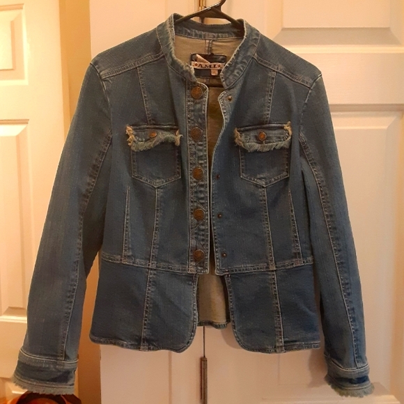 So good I had to share! Check out all the items I'm loving on <a href="/Poshmarkapp/">Poshmark</a> #poshmark #fashion #style #shopmycloset #primitive #ami: posh.mk/eCiyrC6bLwb