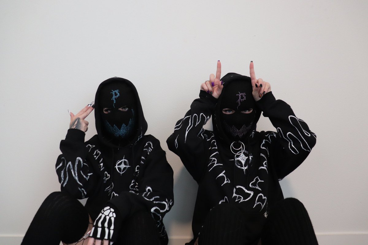 Our new song “Ruthless” drops tomorrow 😈😈
A huge thank you to the talented Cyberdrips for producing &amp; mixing✨
⌖ ⌖ ⌖ GG ⌖ ⌖ ⌖  GG ⌖ ⌖ ⌖