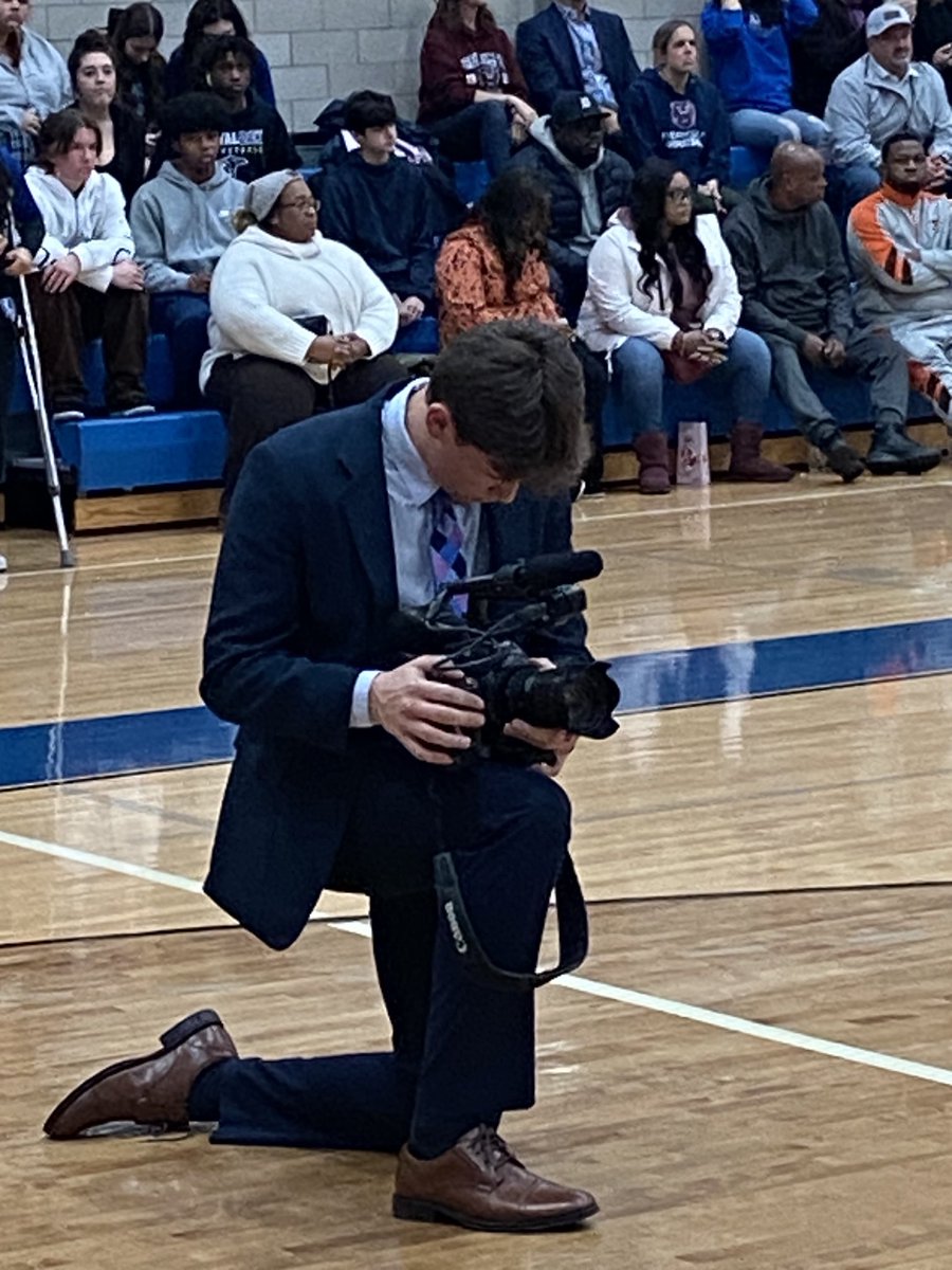 Thank you again to WOAK for covering tonight‘s event! You guys again rocked it out! ⁦<a href="/WOAKTV/">WOAK-TV RO Schools</a>⁩ ⁦<a href="/royaloakschools/">Royal Oak Schools</a>⁩