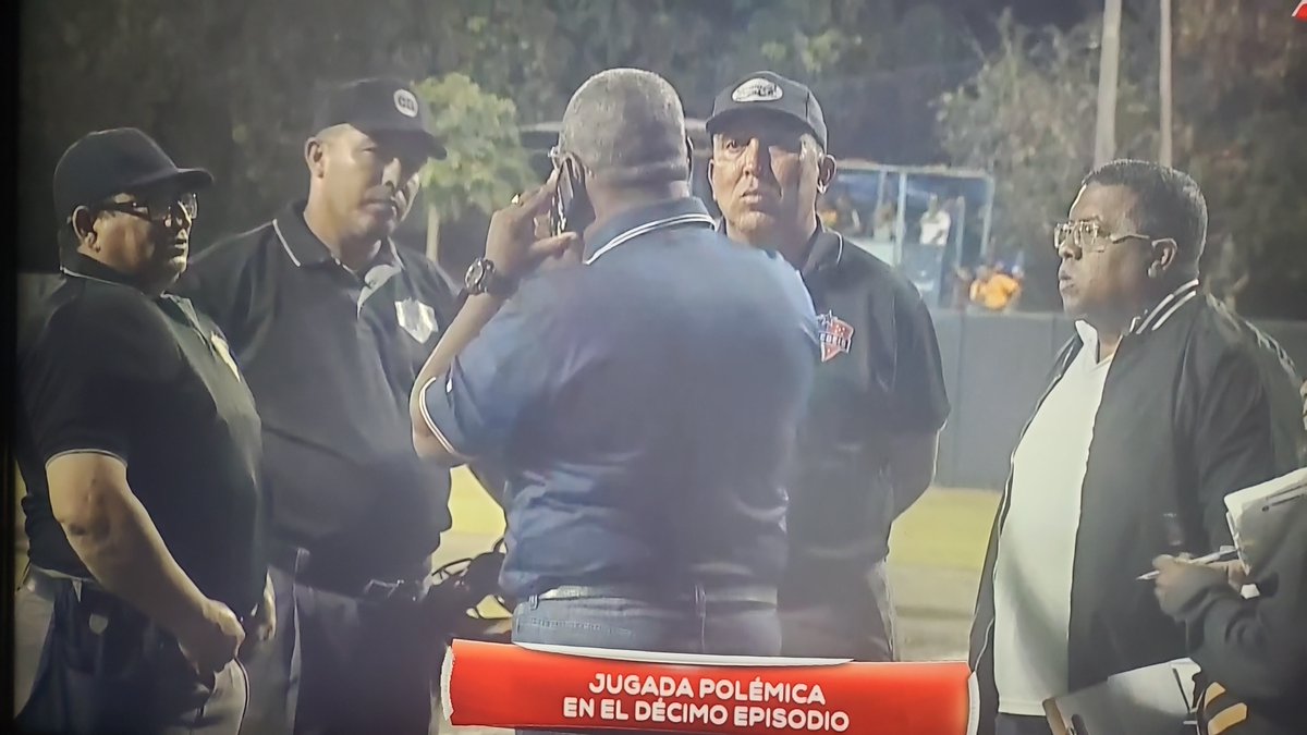 Llamada telefónica a Stevenson en medio de la discusión ...🔥 #ClasicoDeAzuero