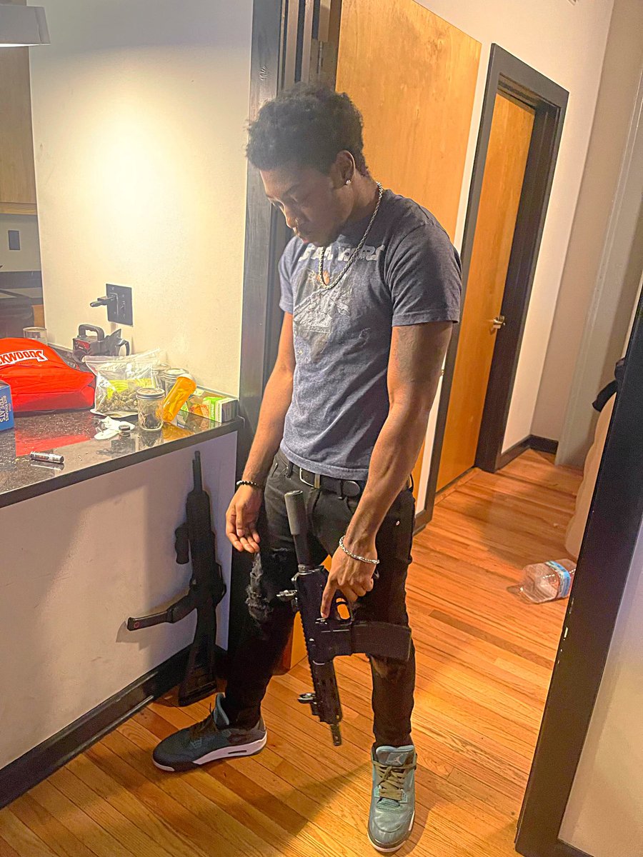 broaady's tweet photo. Almost There out now🥇👹 https://t.co/hxhhm1dpX5