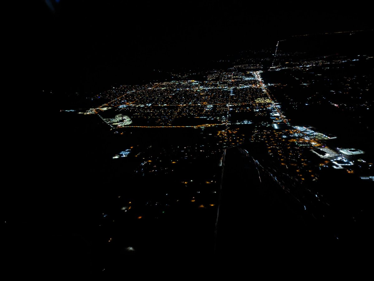 SemicolonsThe's tweet image. Sometimes you just need to get away for a while. #diamond #diamondstar #da40 #kalm