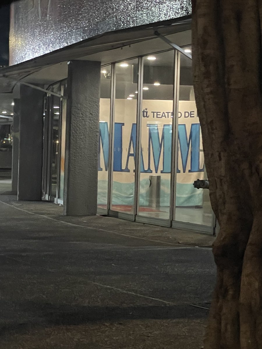 Como que el Insurgentes comienza a oler a Mamma Mia.

#capturas📸mientrasseponeelsiga