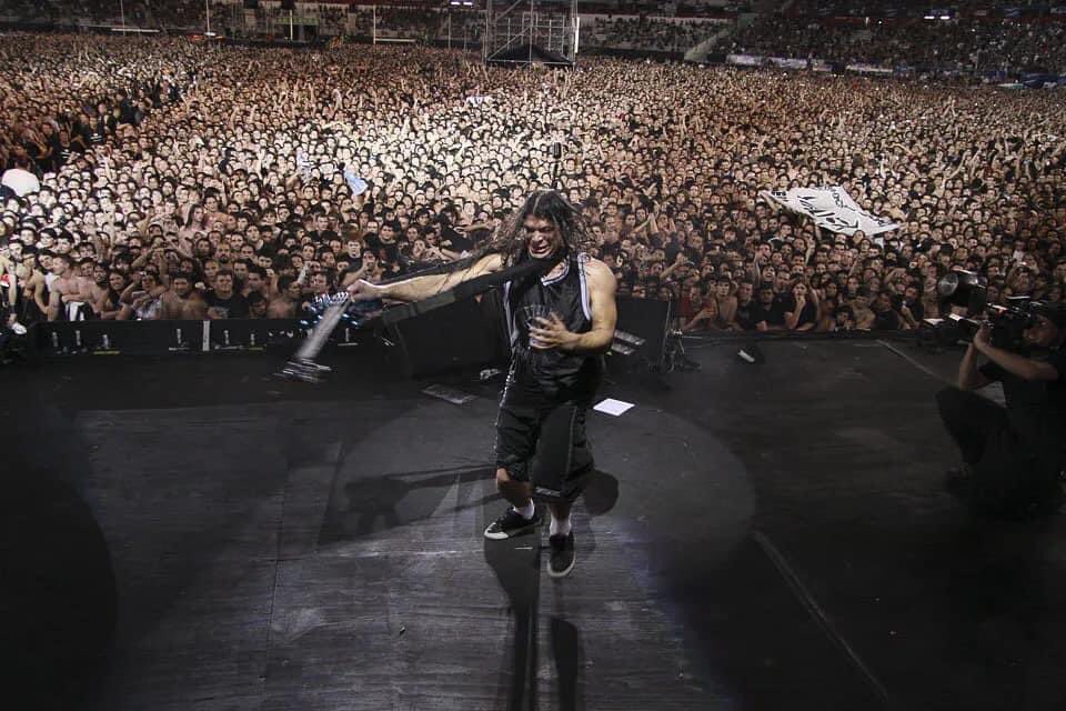 MetSince1981's tweet photo. 📸 @Metallica: Segunda fecha World Magnetic Tour Sudamérica - Estadio Monumental de River Plate en Buenos Aires, Argentina 🇦🇷, 21 de Enero 2010 (Fotos Oficiales).
#Metallica #WorldMagnetic #WorldMagneticTour #WorldMagneticTour2010 #METALLICASince1981 https://t.co/Q509Fx2r7I