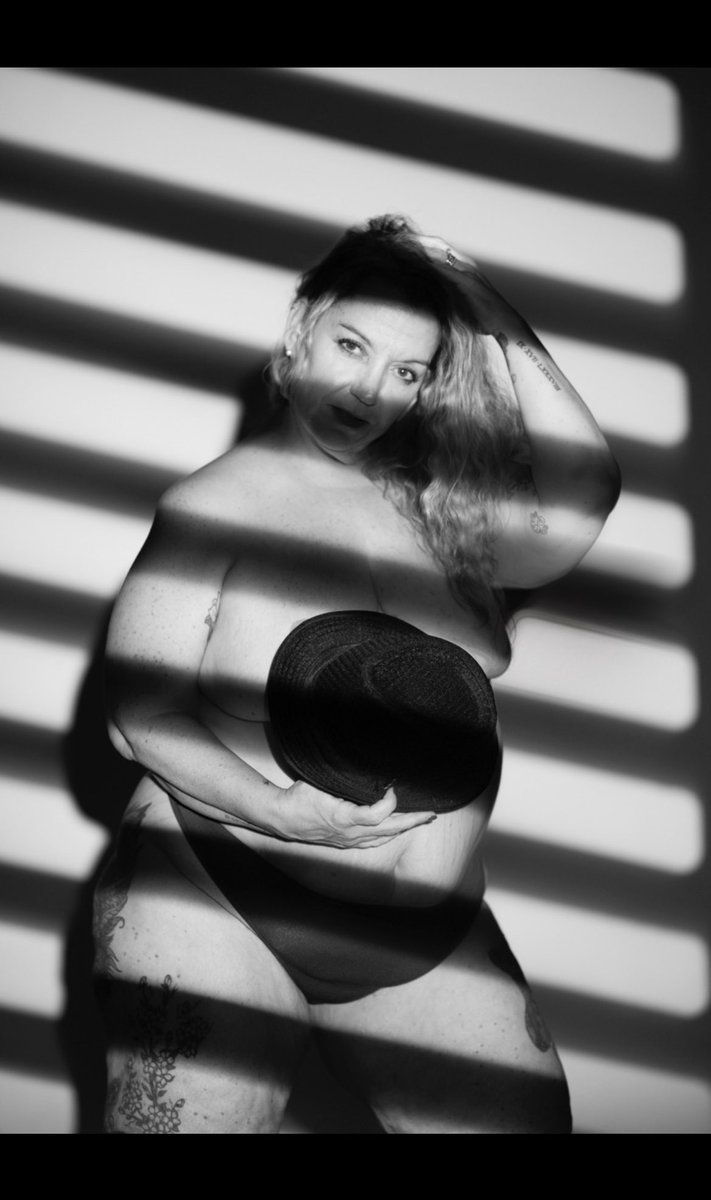 If you can’t be your true self with your lover, it’s time to find a new one. #bodypositivemodel #Curvy_Woman #lovetheskinyourein #studiophotography #blackandwhitephotography #tattoos