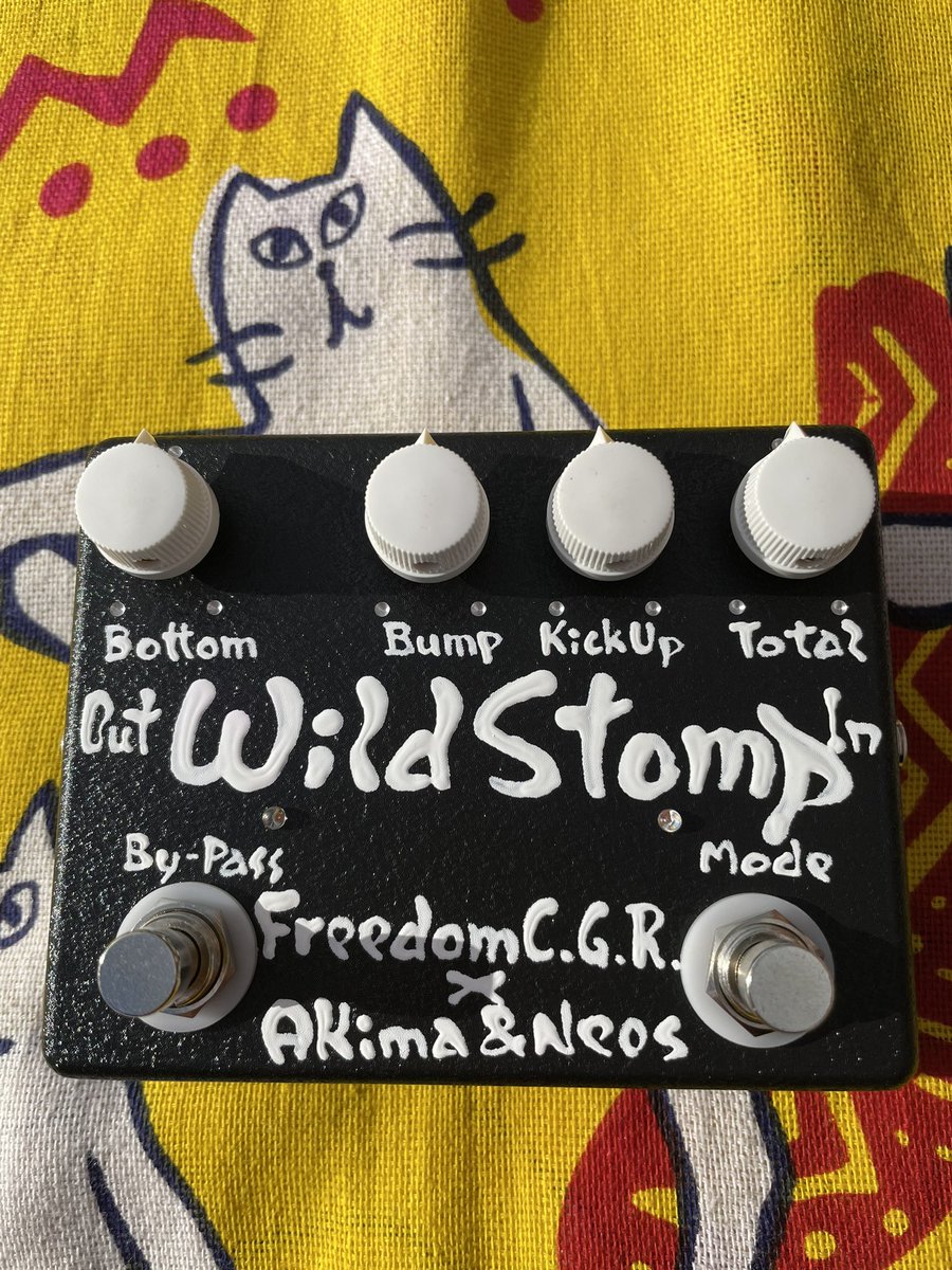 FULLUP1997's tweet photo. フルアップ営業中、本日も8時までお問い合わせ、ご来店お待ちしております。FREEDOM CUSTOM GUITAR RESEARCH Wild Stomp BLK入荷〜試奏OK、アンプっぽく使えるプリアンプオーバードライブです。最高最高！#ベース #京都楽器店 #エフェクター #エフェクターボード https://t.co/CHKzbMGaD4