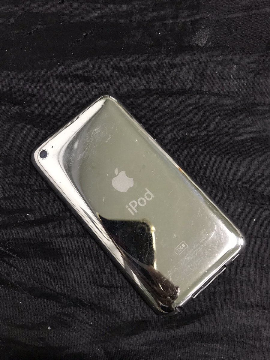 helloyoyeahh's tweet photo. 🏝iPod touch gen4 (32gb)
🥑920 b.-
🌈มีแอพตามรูป เครื่องนี้แอพน้อย😭
♪ ความจุ32gb
♪จอติดเหลืองขอบล่างนิดๆ มีฟิล์มติดจอ
♪กล้องหน้าหลัง ใช้ได้
♪Wifi bluetooth ปกติ
#ipod #ipodtouch #ipodtouch4 #ไอพอด #ไอพอดทัช4 #ขายไอพอด #ipodsecond https://t.co/xVxKCAD0y0