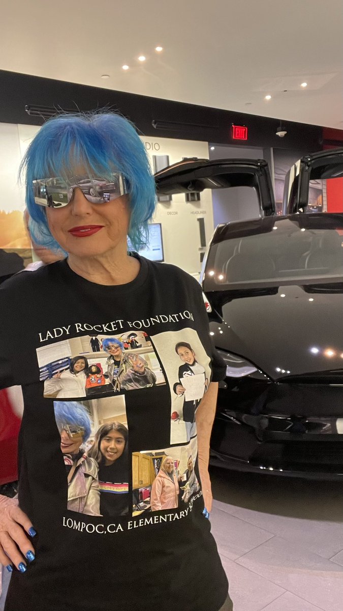 LadyRocketSpace's tweet photo. From #SpaceX #Starlink rocket launch at #VandenbergSpaceBase 1.19 to #Tesla Los Angeles 1.20 happening!
@LadyRocketSpace @CopernicSpace #BuildYourMoonMission intro!
On this occasion special edition #SpaceXTesla #NFTs by @WaltzinPeacock on @spaceibles.
Proceeds 4 Space kids! https://t.co/EtRJxFZLOp