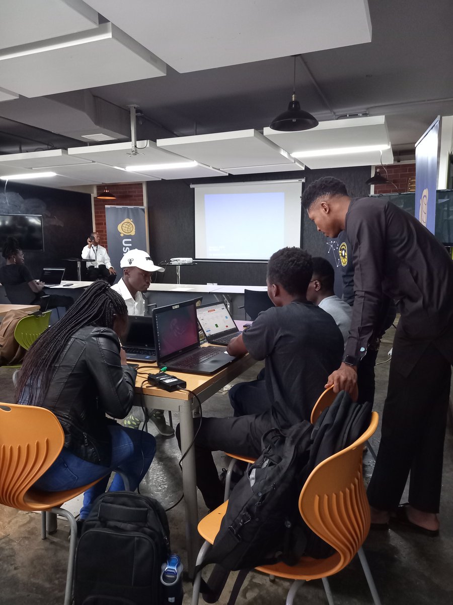 ushahidi's tweet photo. The day's finally here ππ The #CodeBeyondBarriersHackathon is on! The groups and making some last touches on their presentations.
#UshHackathon23 #Hackathon23 #hackathon2023 #HackathonKE #UshHackathonKE #CodeBeyondBarriersKE https://t.co/lrt5GpAHOe