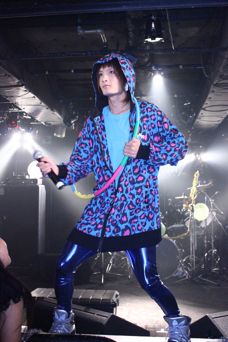DISACODEinfo's tweet photo. DISACODEベースしんのすけ誕生日おめでとう🎂🎂

最近の写真がないので、あえての懐かしいやつを… https://t.co/zI1M51QdW1