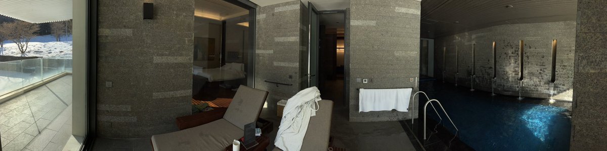 egonizing's tweet photo. Having a great time in a great place https://t.co/hKg89DrvNc
