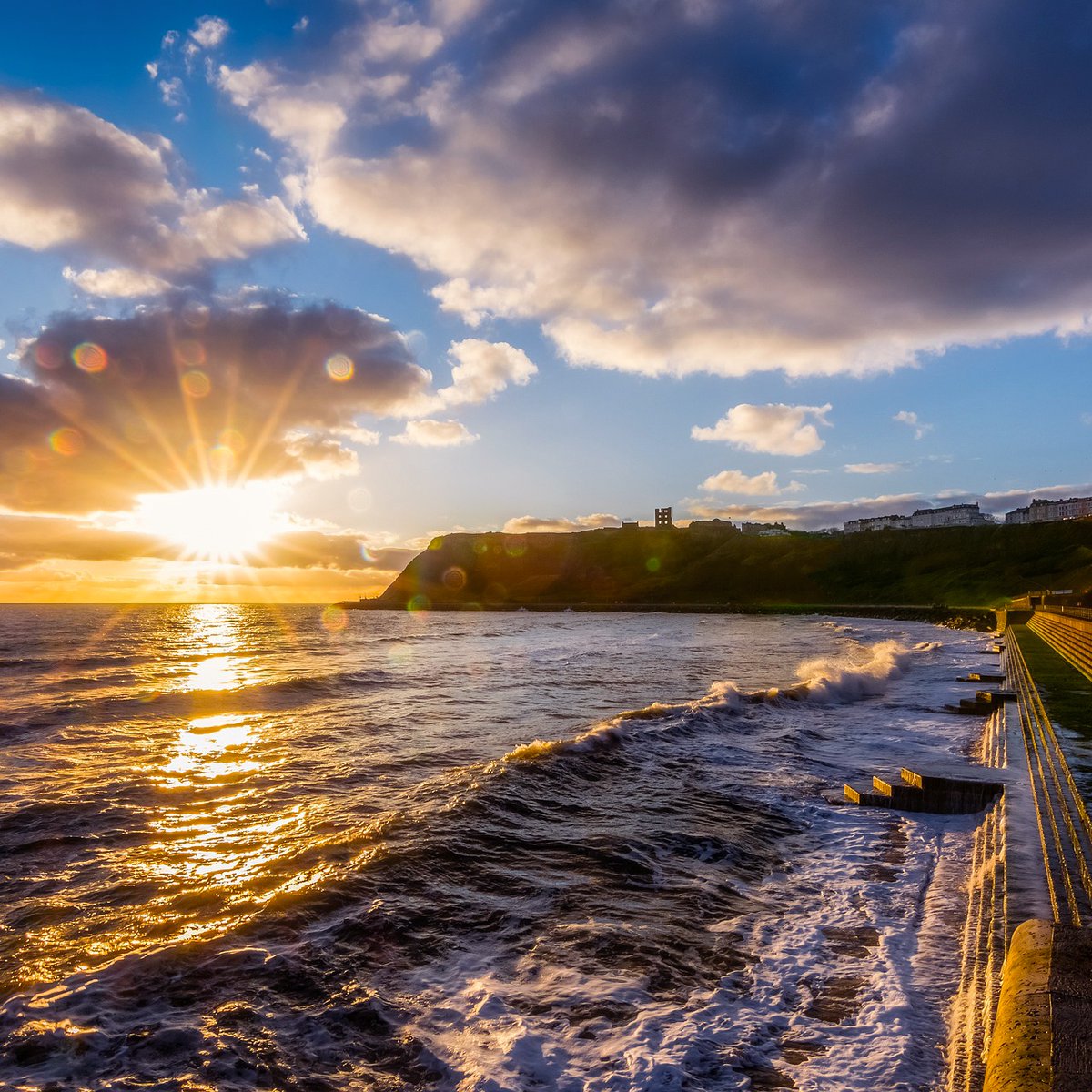 Scarborough - Home...

North Yorkshire has it all, sandy beaches, ancient castles, glorious forests and every version of the weather you can imagine!

--------

Photo by Tim Hill

#NorthYorkshire #Scarborough #SeaView #MorningSkies #Saturday #BeachVibes
