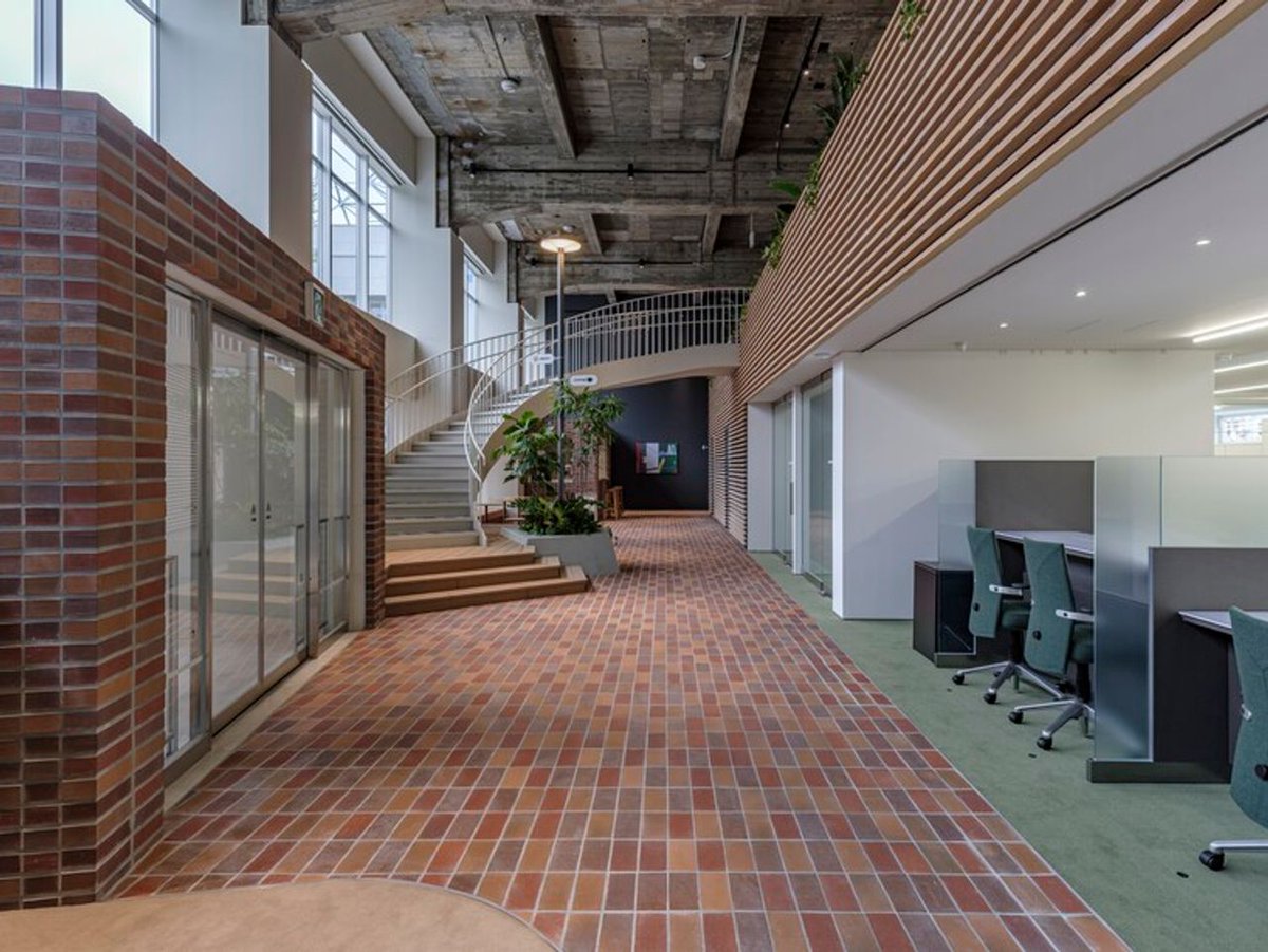 Shogundesigns's tweet photo. Shinonome Shinkin #Bank in Maebashi, #Japan by HAGISO + twism #design studio - https://t.co/8drY9DlkSz info@shogun-designs.com #art #architecture #interiors #style #Japan #world #contemporary #modern #space #home #decor #artwork #love #shop #gift #present #buy #instalike #brick https://t.co/s0kAEFwpUz