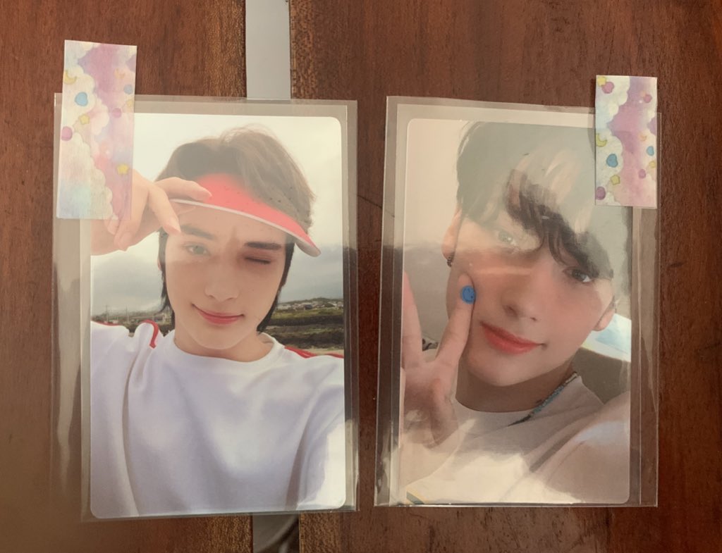 gidyuun's tweet photo. Hello my hyuka sunrise and hyuka r finally arrived after nila mag staycation sa j&t, umuwi na sila bestie. Super thank you for letting me adopt them huhu. Dumating silang safe and complete thank you ulit @blueside613_ 🫶🏻
#BSide_backs https://t.co/7IwbhEKS9k