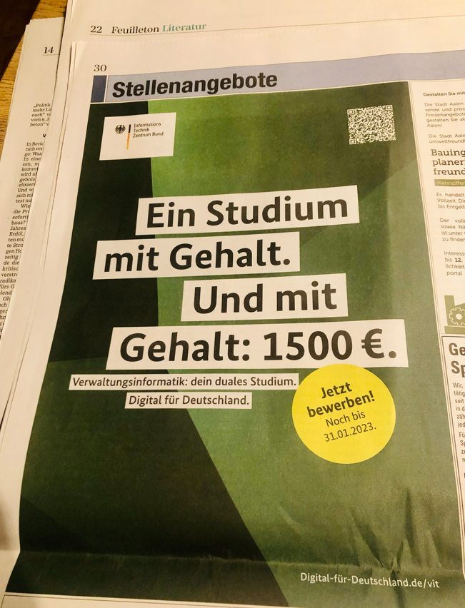 MBlenski's tweet image. &quot;#Digital für #Deutschland&quot;: Stellenanzeigen in Zeitungen kenne ich eigentlich nur noch aus Erzählungen. Um so überraschter war ich, dass man für ein duales Studium der &quot;#Verwaltungsinformatik&quot; in der Süddeutschen Zeitung wirbt. #Digitalisierung #Recruiting #TalentAcquisition