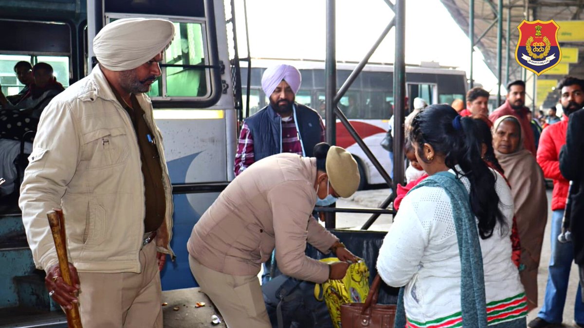 'Operation Eagle' launched by Hon'ble DGP Punjab for the public safety & to crack down on anti-social elements, Today, ADGP/HRD & SSP Patiala along with Patiala Police personnel conducted a search and cordon operation at Railway Stations & Bus Stands of Patiala.

#OperationEagle