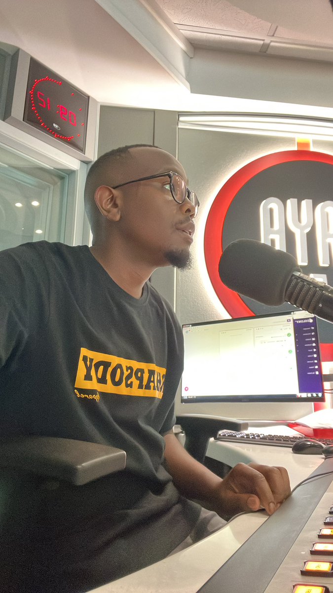 khayamthethwa's tweet image. On my Saturday morning show Live on @KayaON959 #onthatnote #khayaonkaya