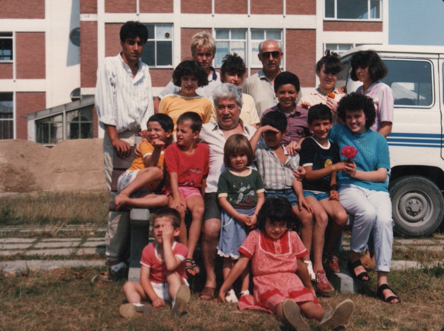 Nesin Vakfı'na ait 2 milyon liraya, izinsiz bağış toplandığı iddiasıyla, hazine tarafından el konuldu. Gaspçı siyasi iktidar  Nesin Vakfı hesaplarından elini çek!!! 
#NesinVakfıYalnızDeğildir