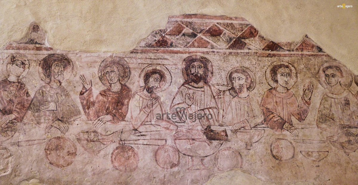 Basílica de Santa María de Arcos, Tricio (La Rioja). Posiblemente la iglesia más antigua de España que aún se conserva en pie. El templo tiene su origen en un mausoleo romano del S. III, posteriormente transformado en basílica cristiana en el S. V #FelizSabado #BuenosDias