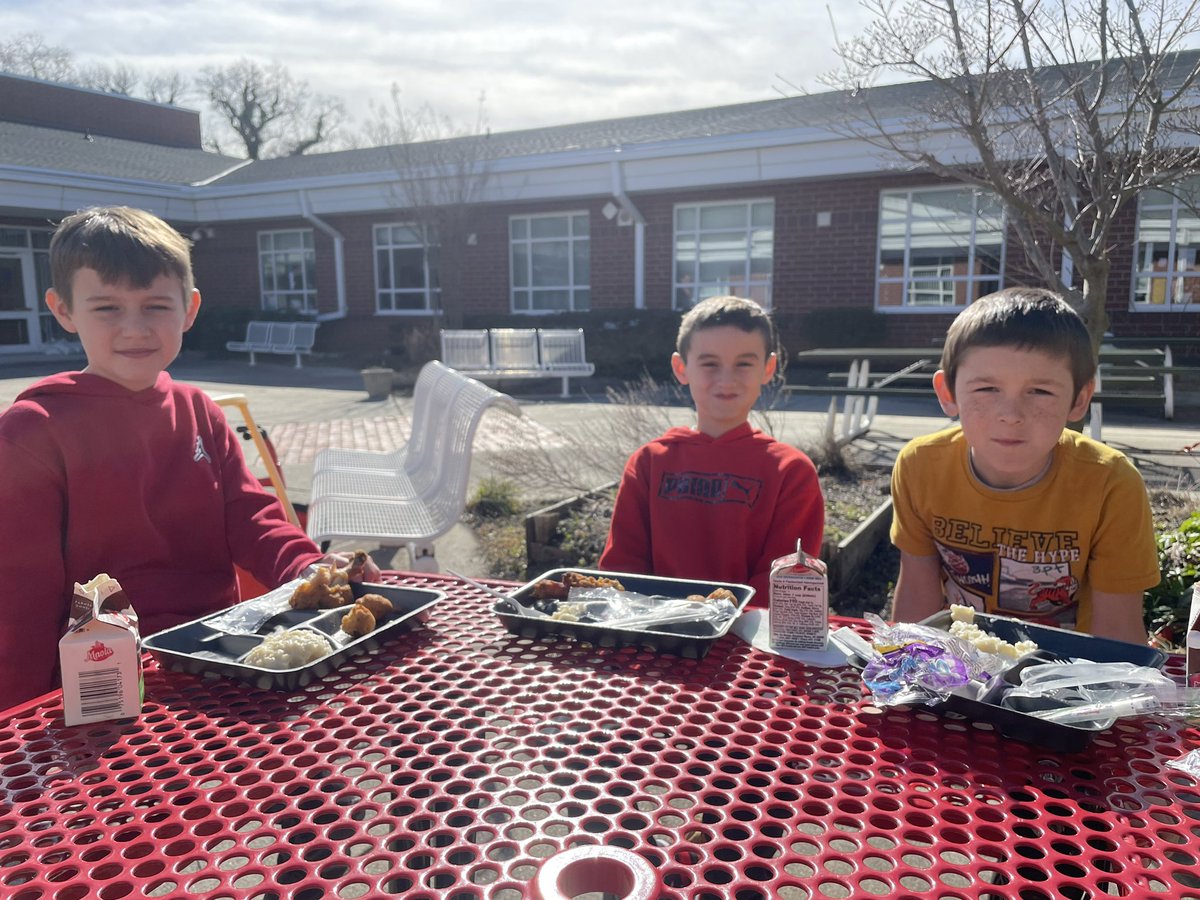 Ms_burke4's tweet photo. Clear eyes, full mouths, can’t lose!
We love beautiful Friday afternoons that allow for outdoor lunch bunches (in the winter!!!) 💕 https://t.co/iIasTg7CWH