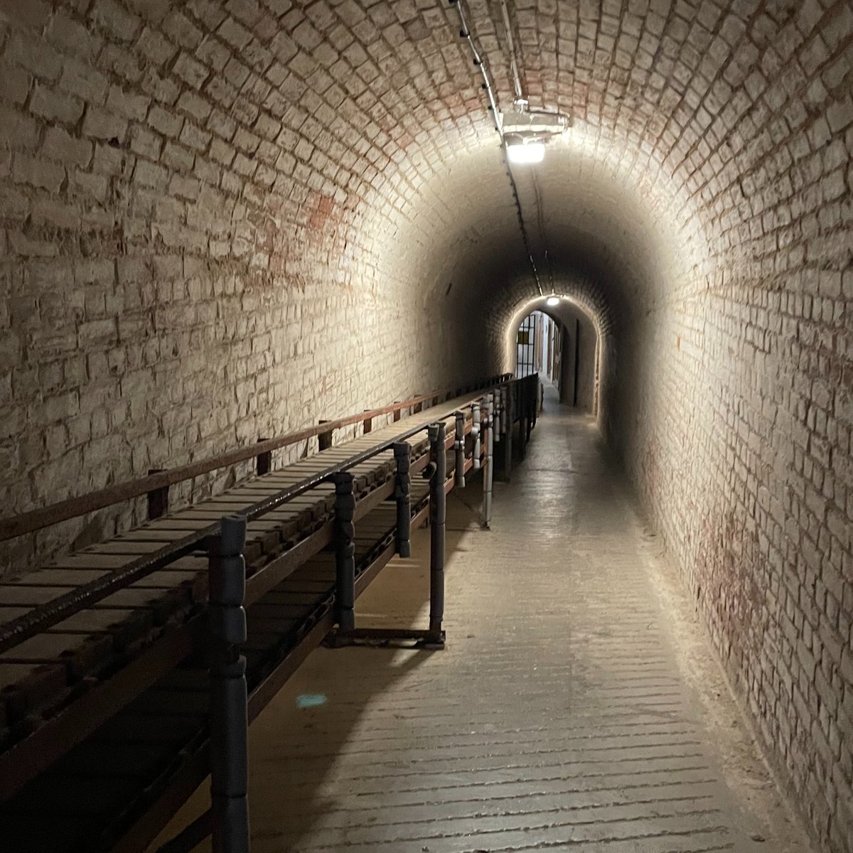 Looking for a free day out with the children this weekend? Visit Fort Nelson.

Let your adventurers explore our underground tunnel, walk the ramparts and discover the history of artillery in our museum galleries.

#free #museum #history #portsmouth #hantsdaysout #fareham #tunnel