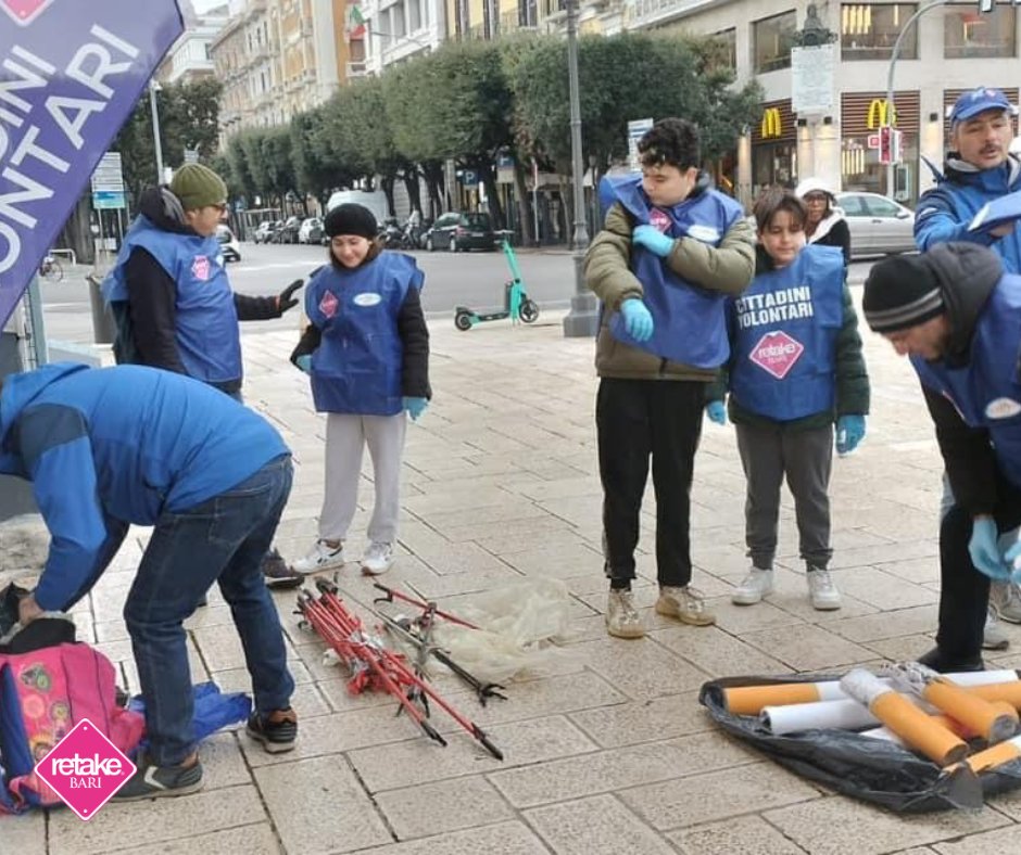 Più di 10.000 mozziconi di sigarette raccolti dai nostri volontari a #Bari. Siamo indignati e vediamo che intorno a noi non cambia mai nulla, né da parte dei cittadini né da parte delle Istituzioni. Nonostante questo, non desistiamo. #Ambiente #Rispetto #Pianeta