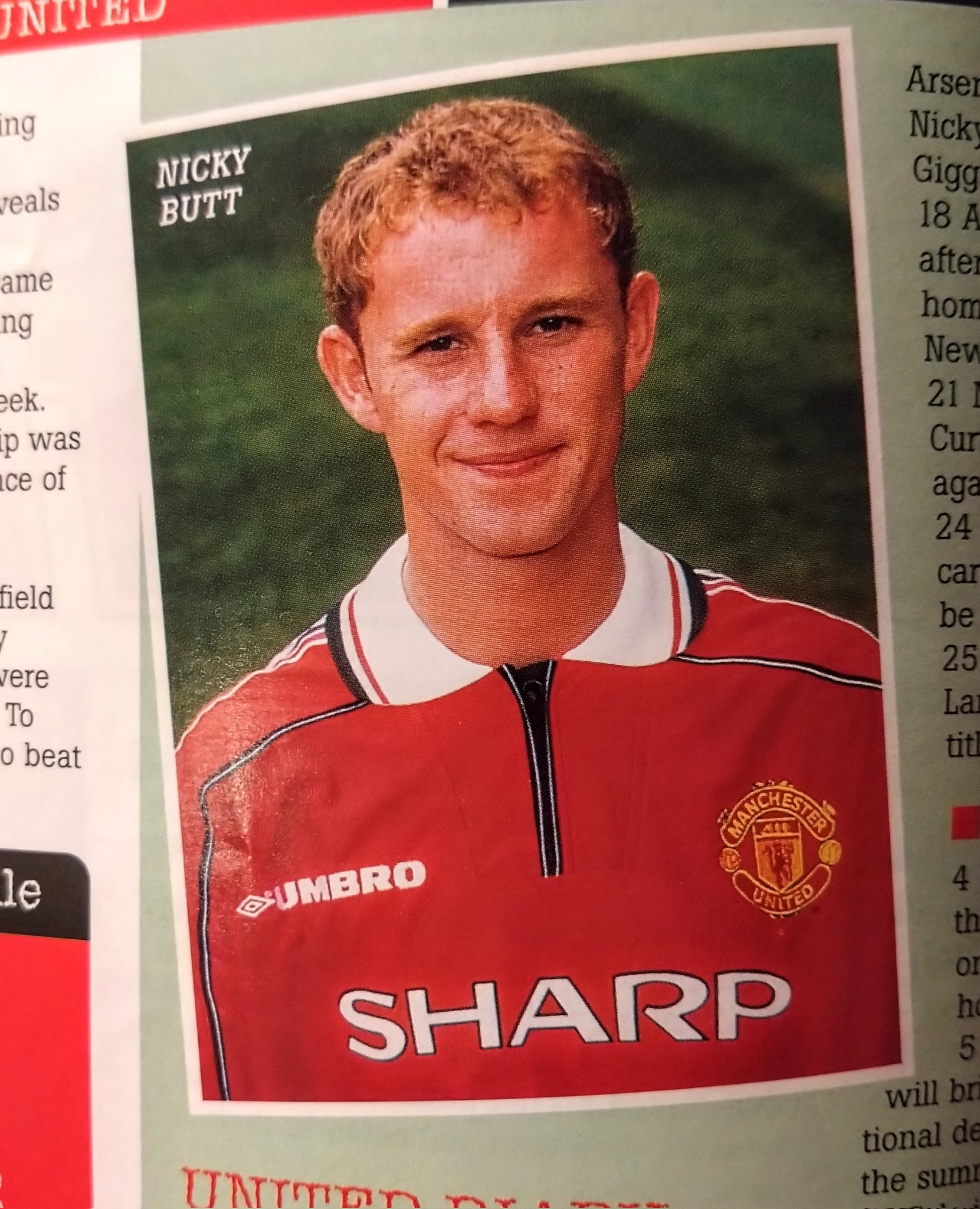 Happy birthday to former & midfielder, and England international, Nicky Butt. 