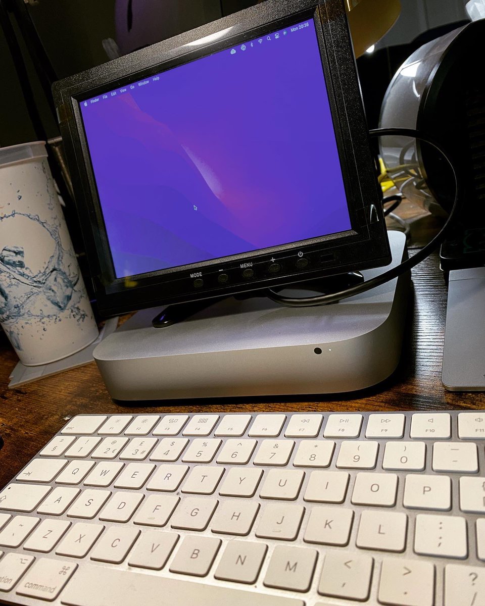 YorkshireTechy's tweet photo. My #MacintoshSE project is getting closer, it’s now just a shell and I’m setting up my late 2014 #macmini, it’s #catalina at the moment but upgrading to #ventura using #opencore!

#newyearproject #sideproject #petsonalproject #retrocomputing #retrocomputer #applemac #techrescue https://t.co/CRE6snUJsw