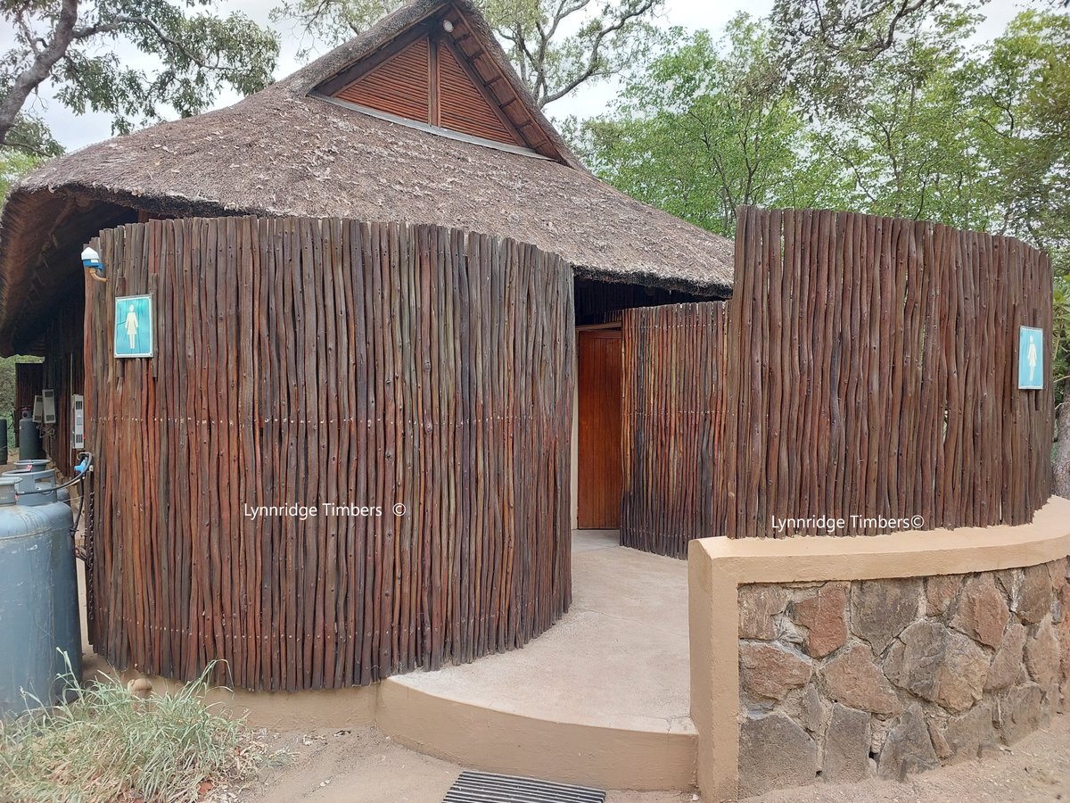 LynnridgeT's tweet image. Thatching Laths have many different uses, such as Wooden Fences, Cladding of buildings and Ceilings among many other uses. Prices and further details are available on our website lynnridgetimbers.co.za/wooden-product… #woodcladding #timbercladding #timber #lumber #woodwork #wood #woodworking