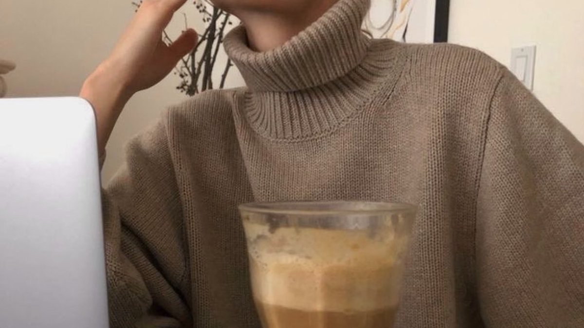 Busy mornings with lots of coffee ☕