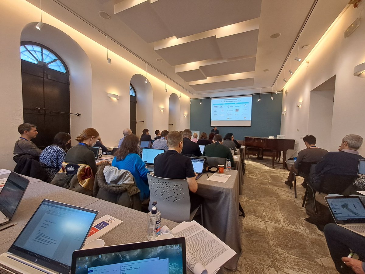 ana_carpediem's tweet image. @GraspOS_project kick-off meeting started at the Athens University History Museum. 🥳 

@athenaRICinfo @OpenAIRE_eu @HemijskiFak_UB