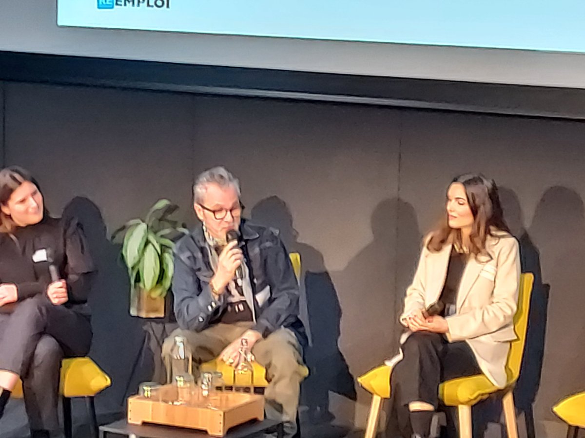 CNE_Emballage's tweet photo. Une première mondiale, #Fabrice Peltier nous présente les résultats de l'étude des emballages réemployables standards menée par @citeofrance. Des emballages qui intègrent de nombreuses contraintes. https://t.co/6TTe5eqsno