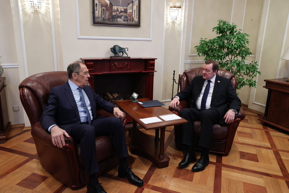 Belarus MFA 🇧🇾 (@belarusmfa) on Twitter photo 🇧🇾🇷🇺#Minsk hosts a “one on one” meeting of the Foreign Ministers of #Belarus and #Russia <a href="/mfa_russia/">MFA Russia 🇷🇺</a> 🇧🇾🇷🇺#Minsk hosts a “one on one” meeting of the Foreign Ministers of #Belarus and #Russia <a href="/mfa_russia/">MFA Russia 🇷🇺</a>