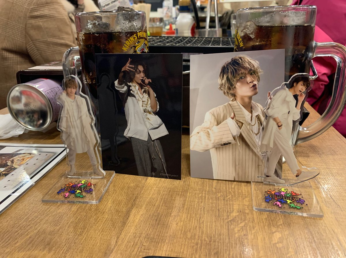 myuleo1031's tweet photo. 嗚咽をあげながらスタオベしてから丸3年。
コロナ前最後の遠征になったんだよな。その時はまさかこんなことにはなるとは思わず…
また万美ちゃんのAzoにも、会いたいな…
#RADICALPARTY https://t.co/yjwheQo9to