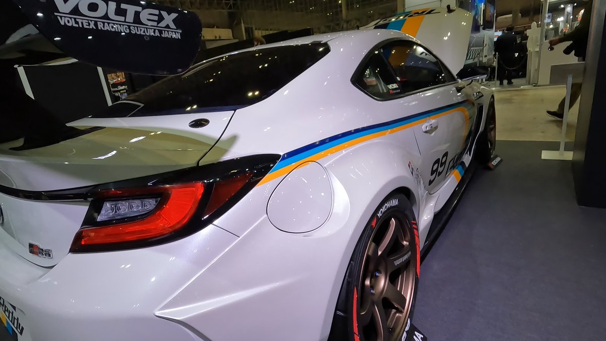 Kamakura_MAP's tweet photo. チューニングメーカー老舗のTRUST/GReddy GR86 Turboです。
筑波2000でBestLAP59.273を記録(ドライバーは松井孝允選手)

#東京オートサロン 
#tokyoautosalon 
#trust 
#greddy 
#gr86 
#松井孝允  
#筑波サーキット 
#1分切り https://t.co/xzZVVpY5Sc