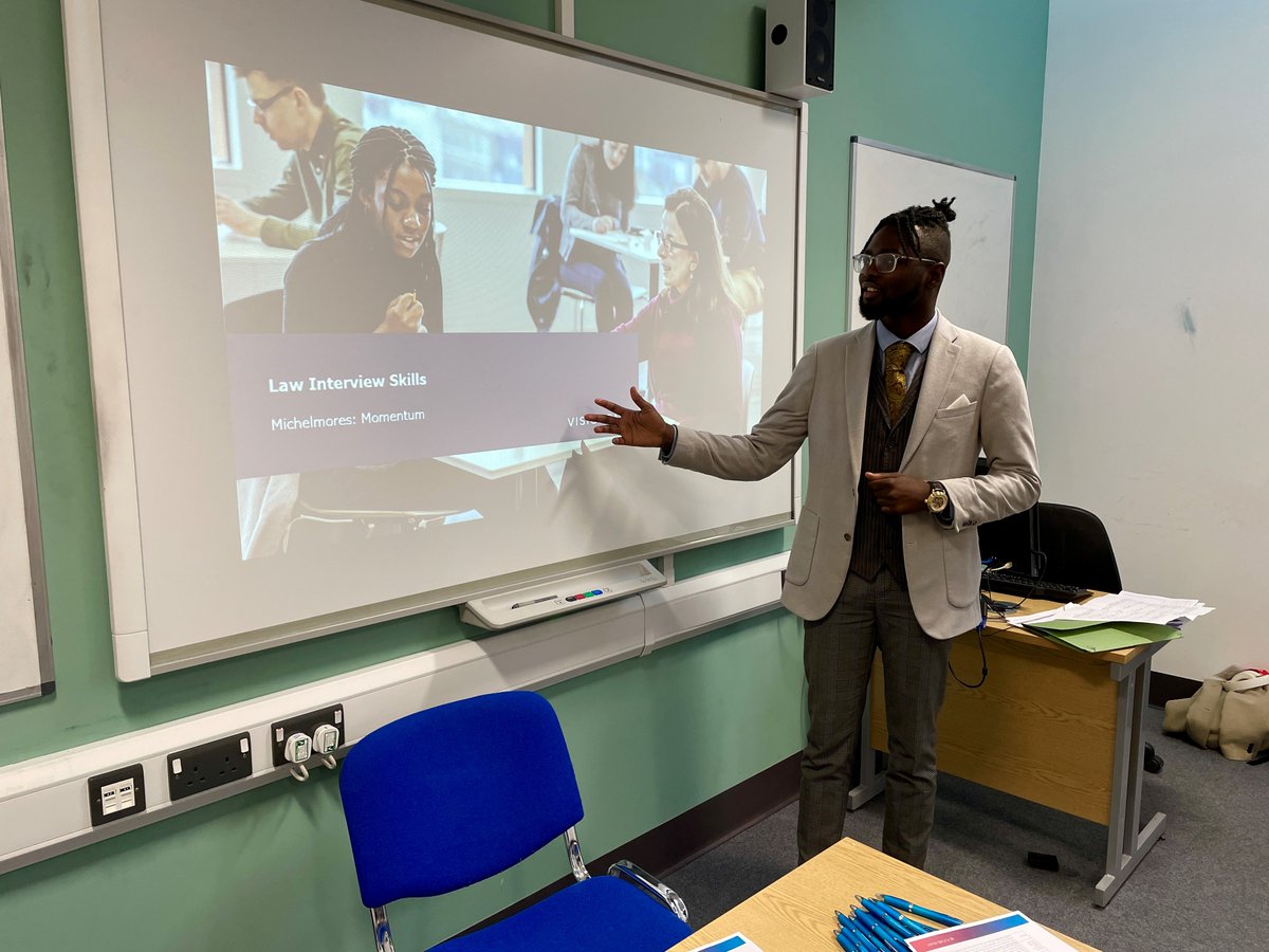 MMCareers's tweet photo. Another great Momentum session yesterday at @ExeterCollege. Thanks to @Visionpath and @Edwardsweatman for your help. Sessions like these are focused on inspiring future solicitors and making law more accessible - we are loving seeing so many Michelmores colleagues get involved. https://t.co/KPopSWw0Bb