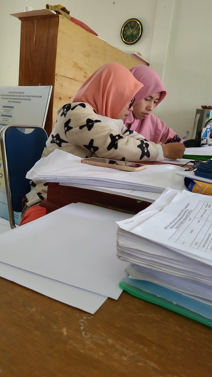 PakGGChannel's tweet image. Alhamdulillah akhirnya selesai juga nilai mk semester ganjil 2022-2023. #MUFC #2023NewYear #studytwt