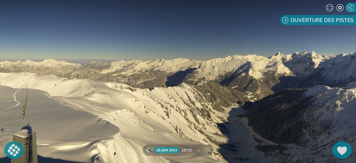 FLAINESki's tweet photo. Retrouvez en live nos webcams : ☀️🌞☀️🌞⛷️🏂https://t.co/C70tGnNZe1
#cacestfaine #peuf #poudreuse #ski #grandiose #panorama #feerique https://t.co/j52WCPFpIt