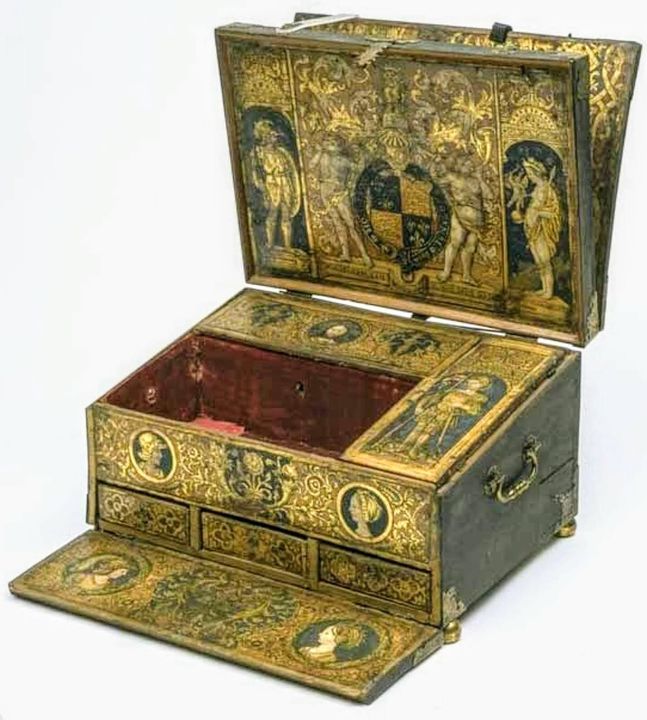 Where do writers get their inspiration for their stories? This image was one for me - Henry VIII's writing desk. A main character in my book has one, less ornate than this but similar in design. Kate's writing desk is an important part of the story
amazon.co.uk/dp/B0BM4ZQL64