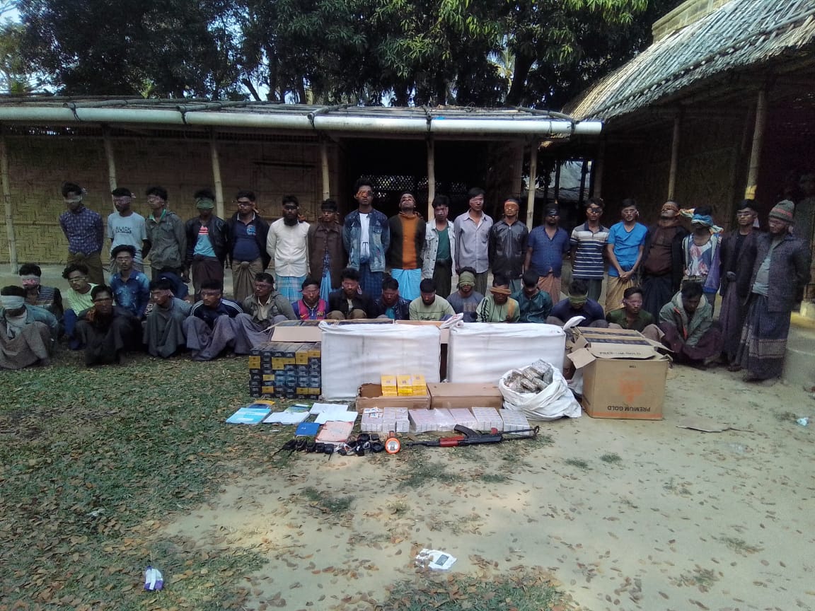 Hey! #ARSA &amp; #Burmese_government,

Remember the strength or ability or power of #RSO for ever!

#RSO will never kill and shoot you absolutely, but they will catch or arrest you alive even without weapons!

We have remembered how many RSO members and innocent Rohingyas you killed.