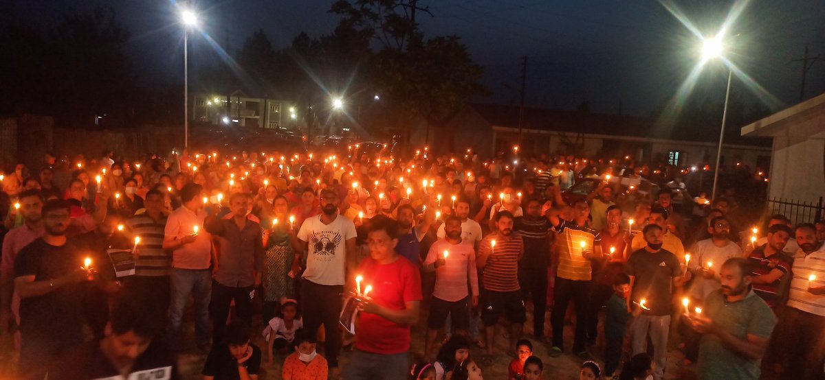 The exodus and religious prosecution of #KashmiriPandits which started in 1990 is continuing today even after 33 years.
Govt.'s have come and gone but no one has been able to stop this genocidal process.Even today K.Hindus are forced to stumble every now and then on the roads.
