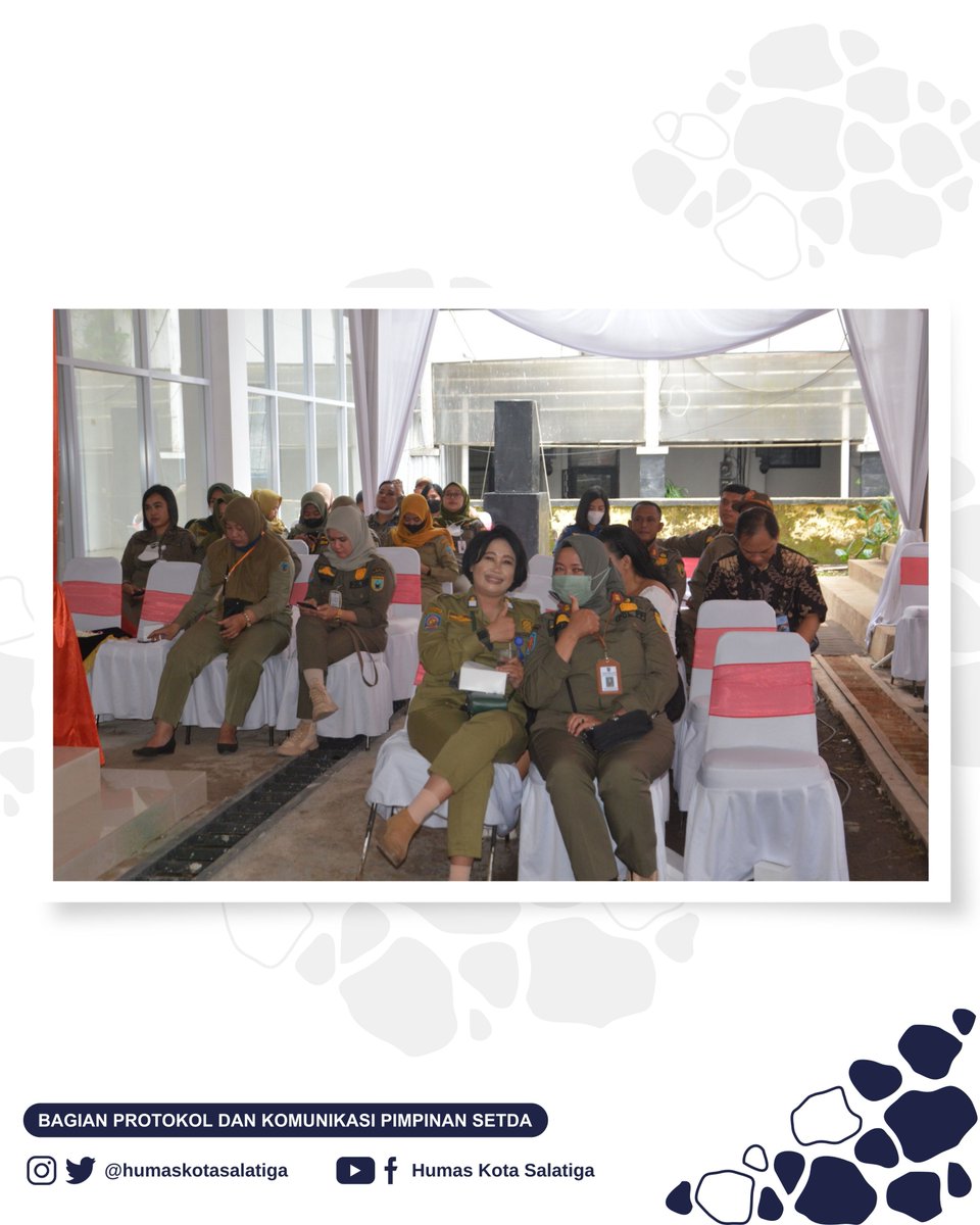 HumasSalatiga's tweet photo. @jokowi @ganjarpranowo @TajYasinMZ @Sinoeng69 @POL_PP_SALATIGA @satpolpp_jateng  #pjwalikota #walikota #gedungbaru #satpolpp https://t.co/SwQXSiRU8L