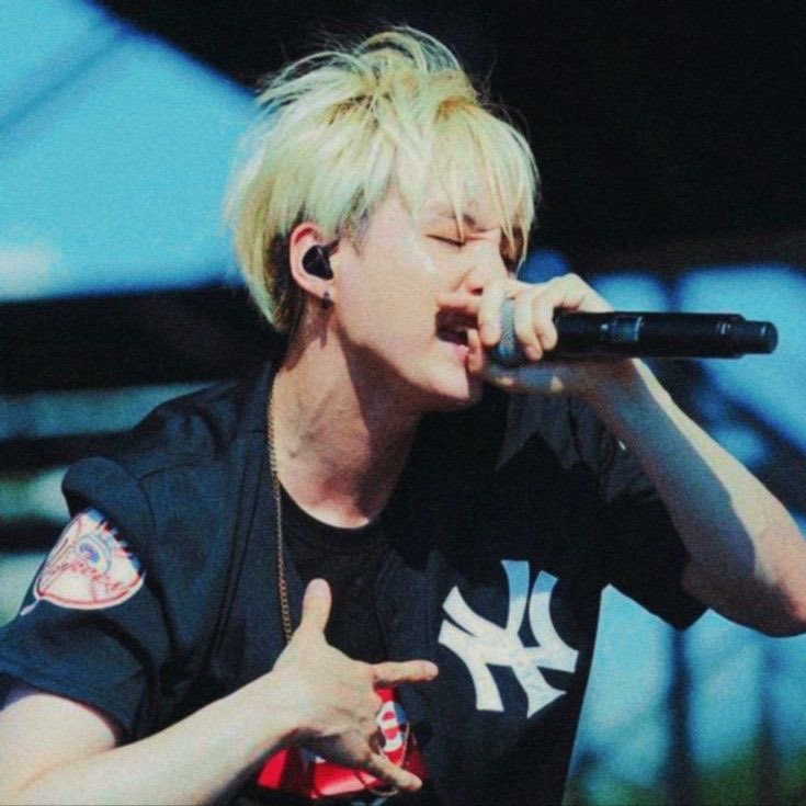yg. (@yoongiposts) on Twitter photo 