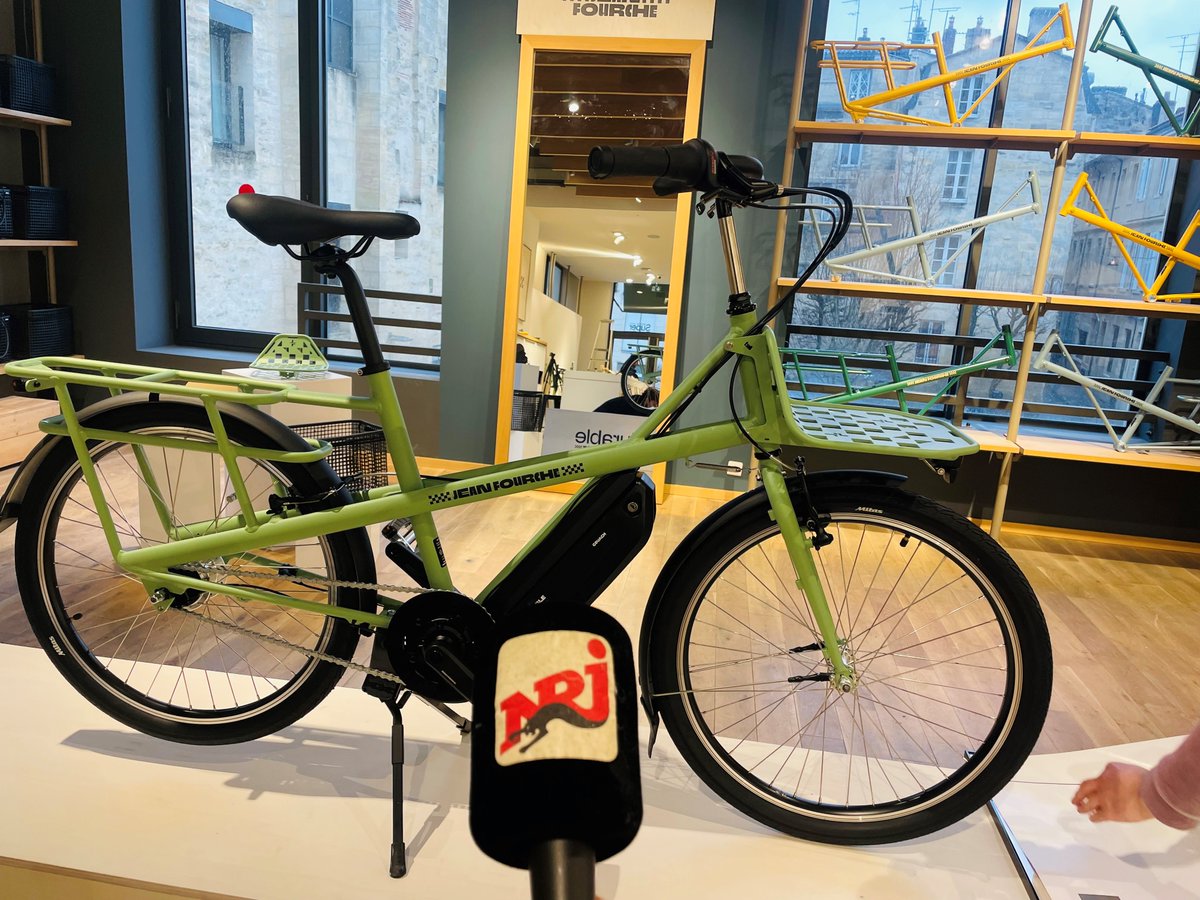 Vous allez peut être travailler à vélo ce matin en ce jour de grève?
La start up bordelaise <a href="/JeanFourche1/">Jean Fourche</a> cartonne en ce moment avec une volonté de créer un vélo solide durable et responsable. On en parle ce matin dans les news de <a href="/BenjaminBardel/">Benjamin Bardel</a>