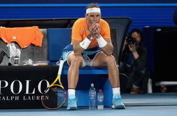 Discouraging news for Rafael Nadal. His team announces that he had an MRI test this morning in Melbourne showed a grade 2 injury of the iliopsoas on his left leg. Will rest and treat it with anti-inflammatory and physiotherapy. But normal recovery time is between 6 to 8 weeks