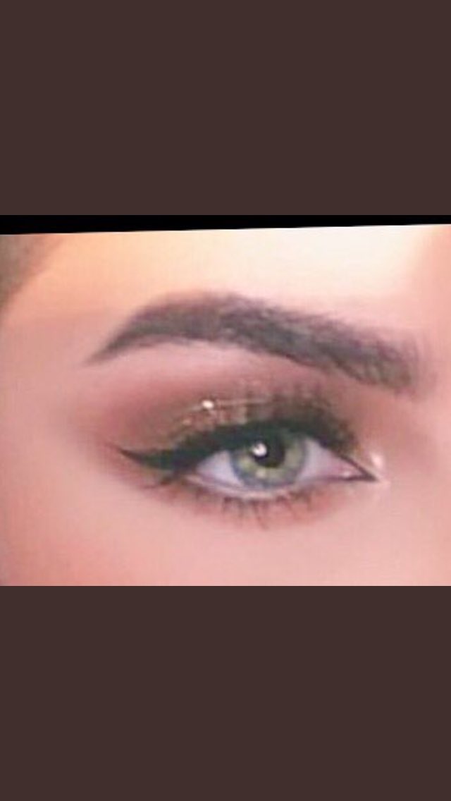 #الخميس_الونيس.        انا جريح للمحبه ماني قتيل