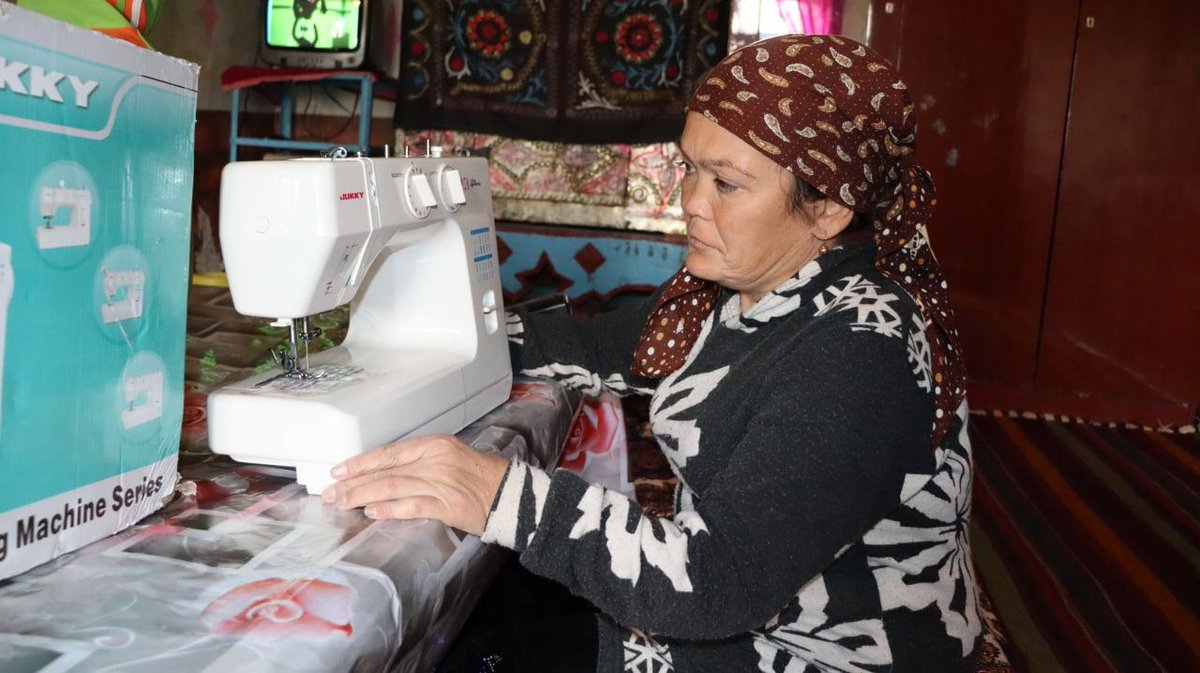 UNDP Uzbekistan 🇺🇿 (@undp_uzbekistan) on Twitter photo Thanks to Women's Advisory Groups we initiated with <a href="/EU_Tashkent/">EU in UZBEKISTAN</a> & <a href="/MinjustUzb/">Adliya vazirligi</a>, rural women can learn more about existing public services, opportunities and procedures via peer-to-peer legal and advisory assistance.
Read the story of Markhabo: undp.org/uzbekistan/sto… Thanks to Women's Advisory Groups we initiated with <a href="/EU_Tashkent/">EU in UZBEKISTAN</a> & <a href="/MinjustUzb/">Adliya vazirligi</a>, rural women can learn more about existing public services, opportunities and procedures via peer-to-peer legal and advisory assistance.
Read the story of Markhabo: undp.org/uzbekistan/sto…